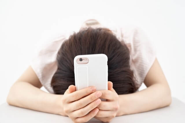 アコムの審査が瞬殺で落ちたらもうどこからも借りられない？