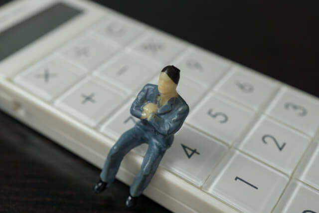 カードローンの金利計算方法