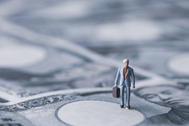 給与明細の提出で嘘がバレると大きな問題に