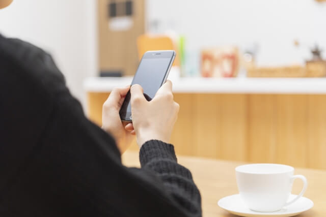 「スターカードローン」は契約の方法がWebか郵送で来店不要